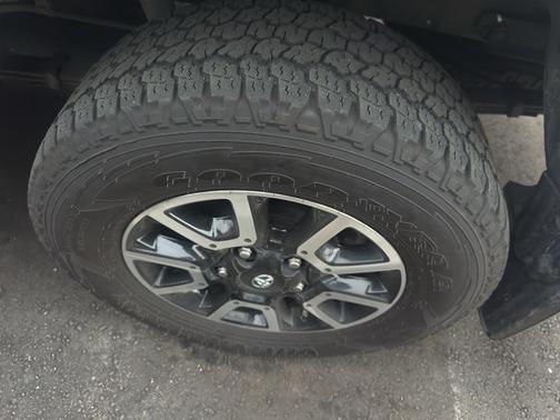 2018 Toyota Tundra SR5