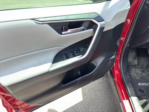 Ruby Flare Pearl 2024 Toyota RAV4 XLE