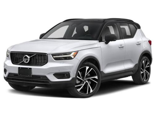 Crystal White Metallic 2021 Volvo XC40 T5 R-Design