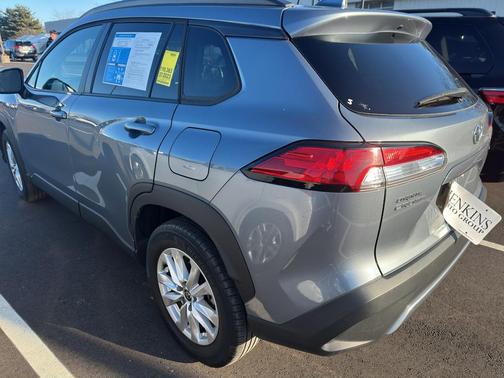 2023 Toyota Corolla Cross LE