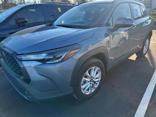 2023 Toyota Corolla Cross LE