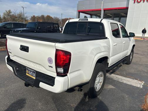 2022 Toyota Tacoma SR
