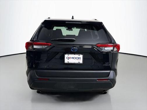 2022 Toyota RAV4 Hybrid LE