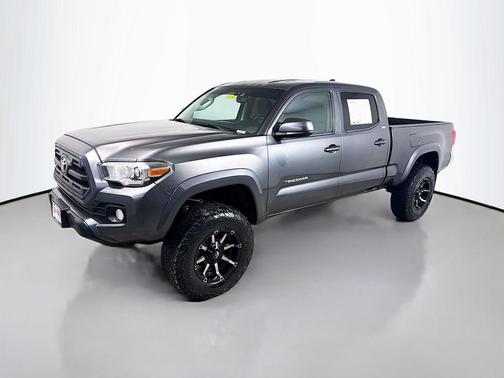 2017 Toyota Tacoma SR5