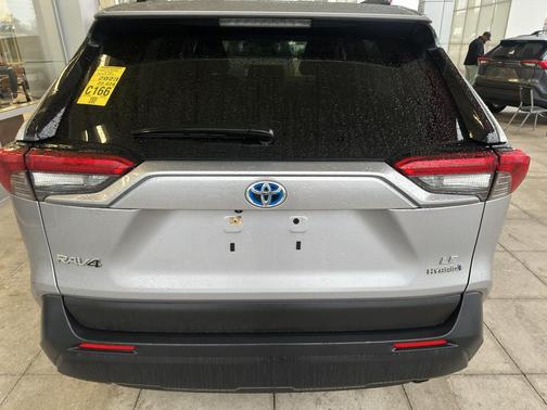 2023 Toyota RAV4 Hybrid LE