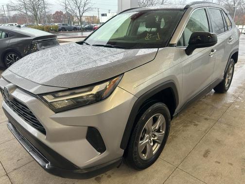 2023 Toyota RAV4 Hybrid LE