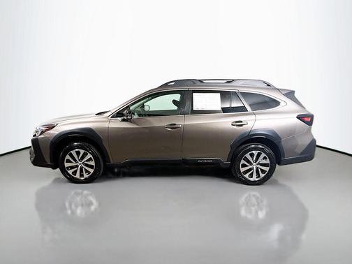 Brilliant Bronze Metallic 2024 Subaru Outback Premium
