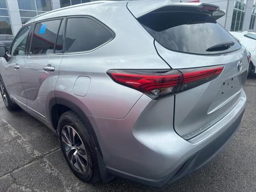 2020 Toyota Highlander Hybrid XLE
