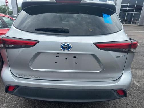 2020 Toyota Highlander Hybrid XLE
