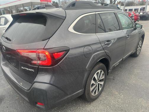 2023 Subaru Outback Premium