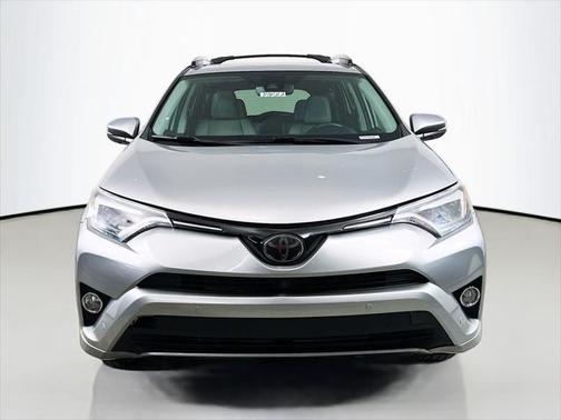 2017 Toyota RAV4 Platinum