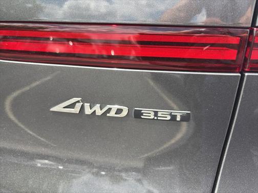 2022 Genesis GV70 3.5T AWD Sport