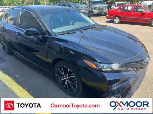 Midnight Black Metallic 2023 Toyota Camry SE