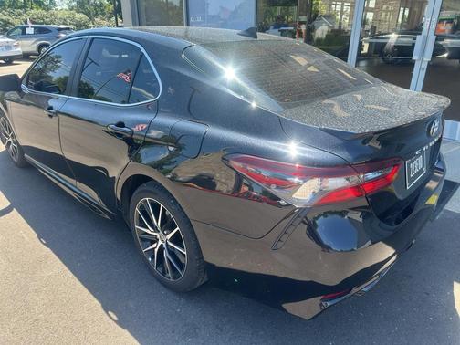 Midnight Black Metallic 2023 Toyota Camry SE
