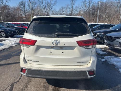 2017 Toyota Highlander Limited