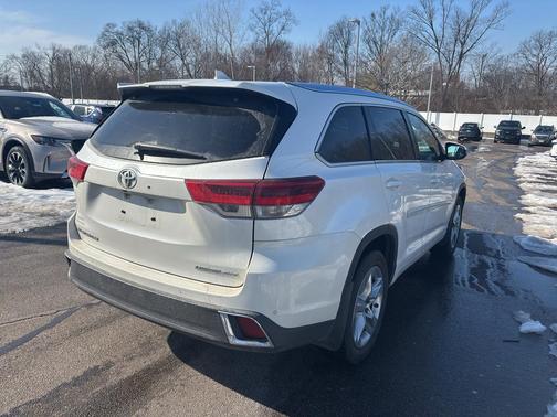 2017 Toyota Highlander Limited