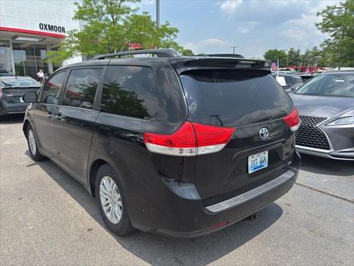2014 Toyota Sienna XLE