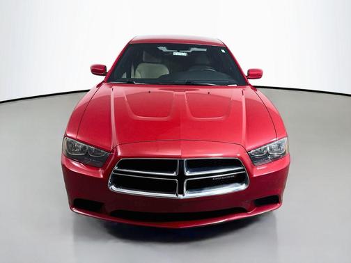 Redline 3 Coat Pearl 2012 Dodge Charger SE