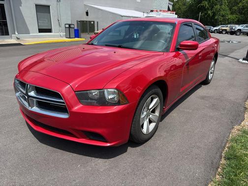 Redline 3 Coat Pearl 2012 Dodge Charger SE
