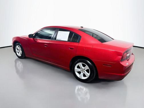 Redline 3 Coat Pearl 2012 Dodge Charger SE