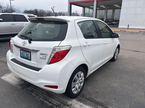 2014 Toyota Yaris LE