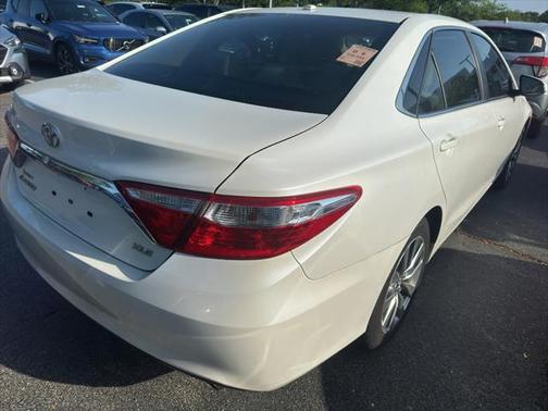 2016 Toyota Camry XLE
