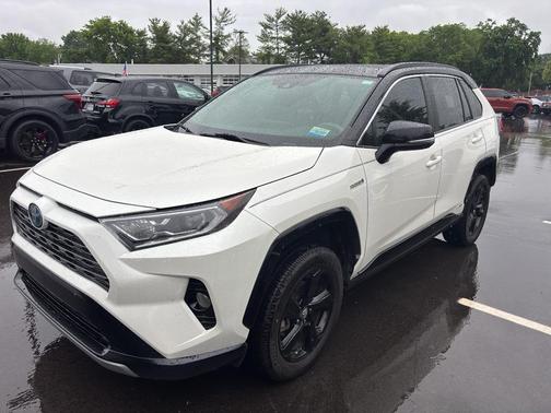 Blizzard Pearl w/Black Roof 2019 Toyota RAV4 Hybrid SE