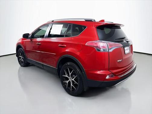 2017 Toyota RAV4 SE