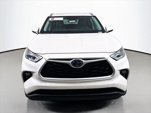 2020 Toyota Highlander Hybrid XLE