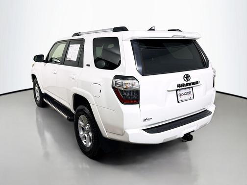 2022 Toyota 4Runner SR5