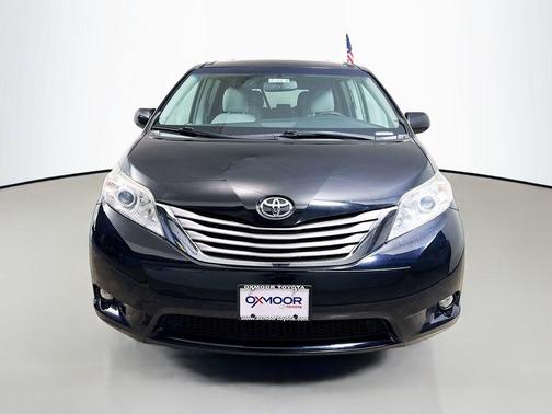 2016 Toyota Sienna XLE