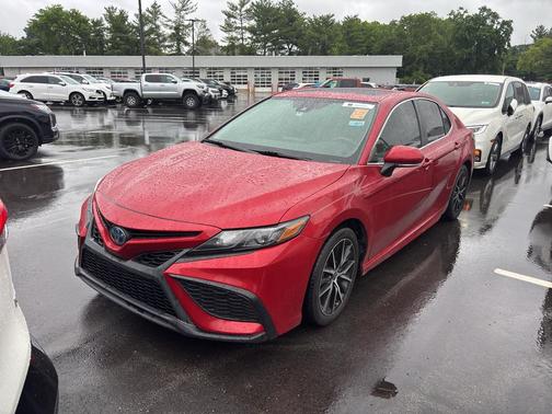 Supersonic Red 2023 Toyota Camry SE