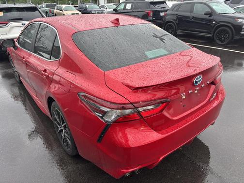 Supersonic Red 2023 Toyota Camry SE