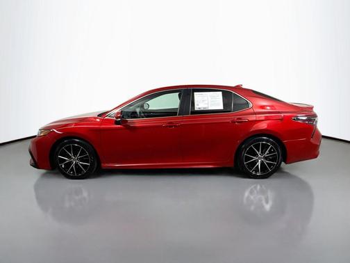 Supersonic Red 2023 Toyota Camry SE