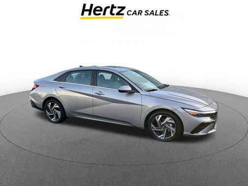 2025 Hyundai ELANTRA SEL