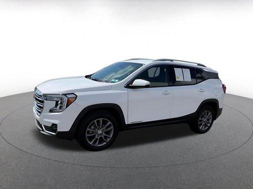 Summit White 2024 GMC Terrain SLT