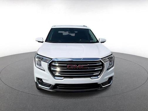 Summit White 2024 GMC Terrain SLT