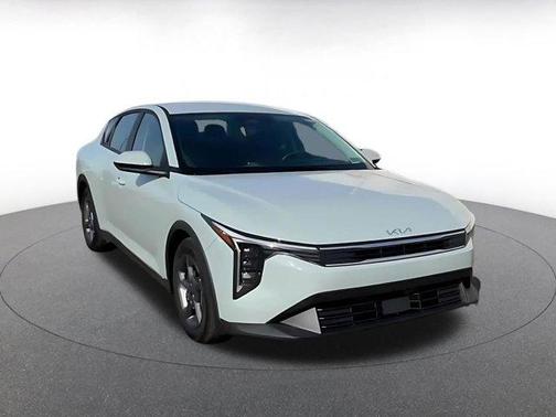 Morning Haze 2025 Kia K4 LXS
