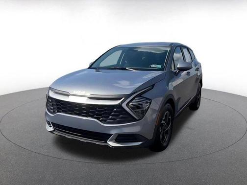 Everlasting Silver 2025 Kia Sportage LX