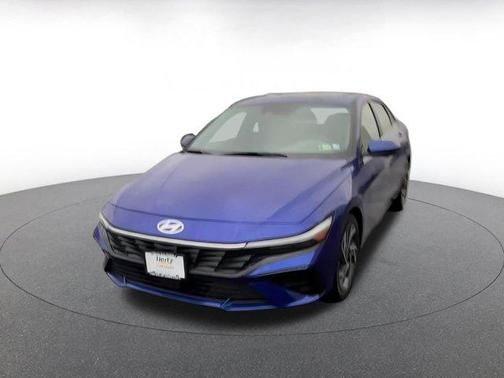 2025 Hyundai ELANTRA SEL