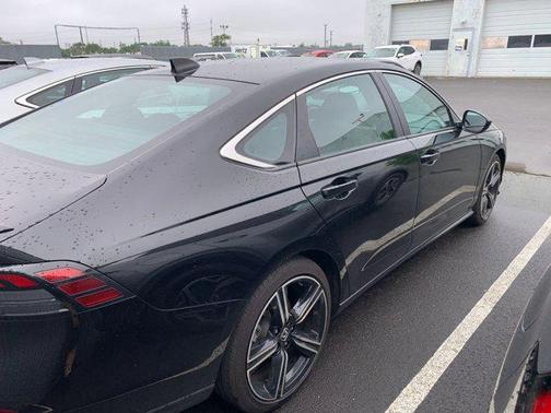 2024 Honda Accord Hybrid Base