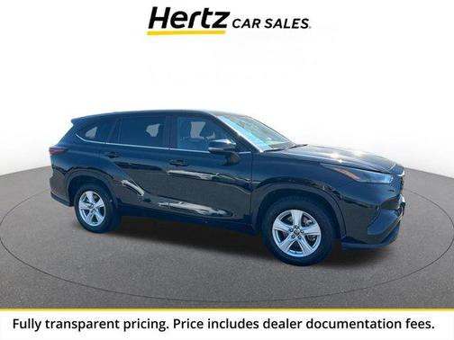 Midnight Black Metallic 2025 Toyota Highlander LE