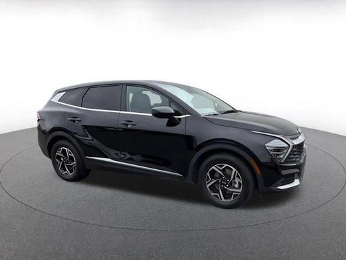 Ebony Black 2025 Kia Sportage LX