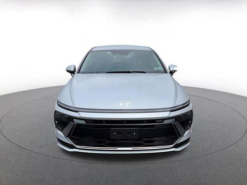 Aero Silver 2025 Hyundai SONATA Hybrid SE