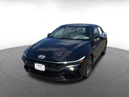 Abyss Black 2025 Hyundai ELANTRA SEL