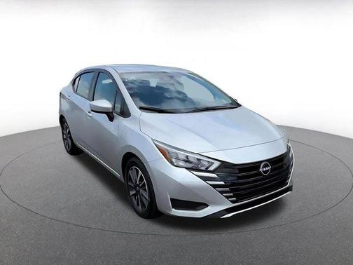Brilliant Silver Metallic 2025 Nissan Versa 1.6 SV