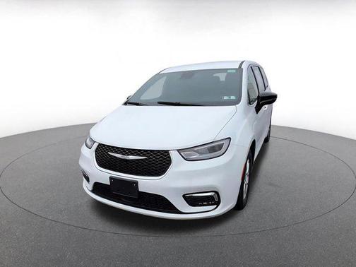 2025 Chrysler Pacifica L