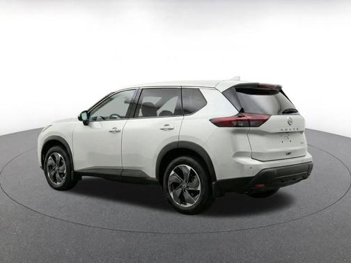 Brilliant Silver Metallic 2025 Nissan Rogue SV