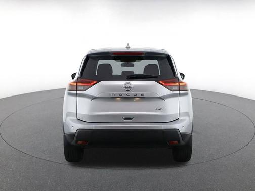 Brilliant Silver Metallic 2025 Nissan Rogue SV