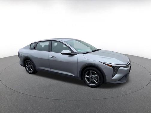 Steel Gray 2025 Kia K4 LXS